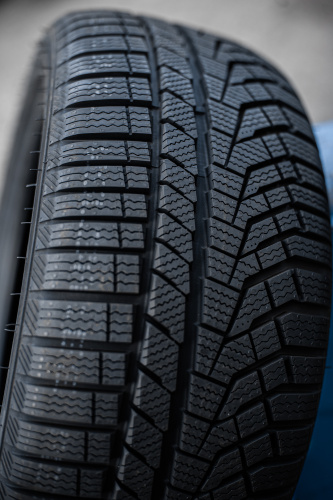 фото протектора и шины Ice Blazer Alpine EVO Шина Sailun ICE BLAZER Alpine EVO 265/65 R17 116H